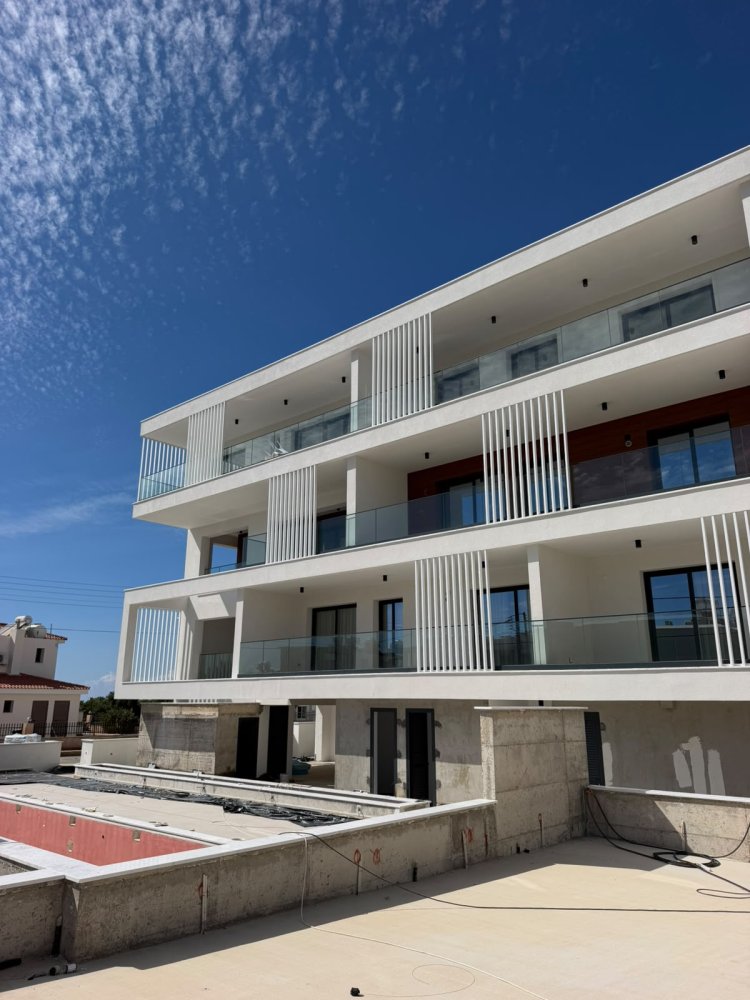 3 bedrooms Apartment in Paphos, Cyprus No. 65199