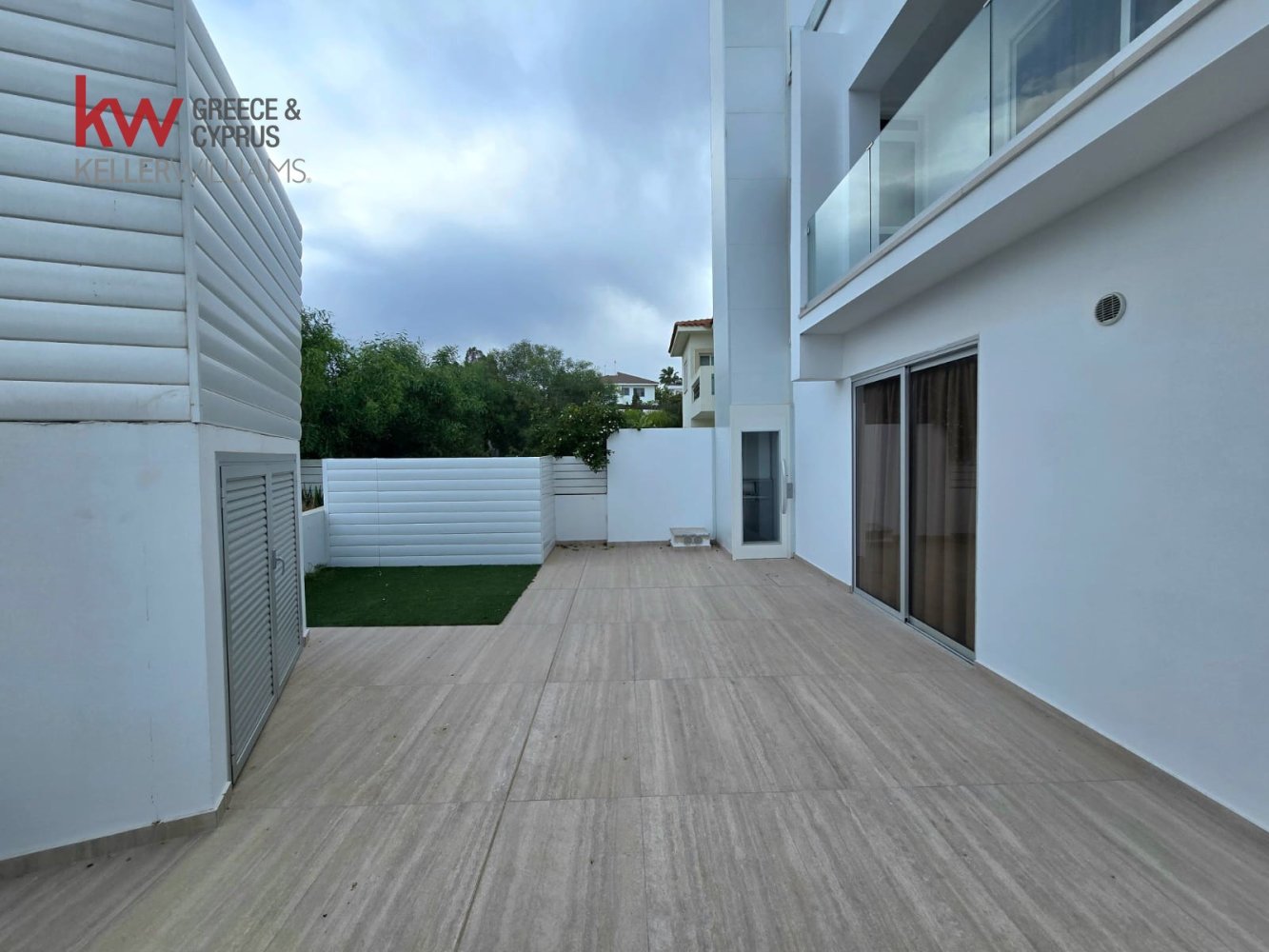 5 bedrooms Villa in Paralimni, Ammochostos, Cyprus No. 40494