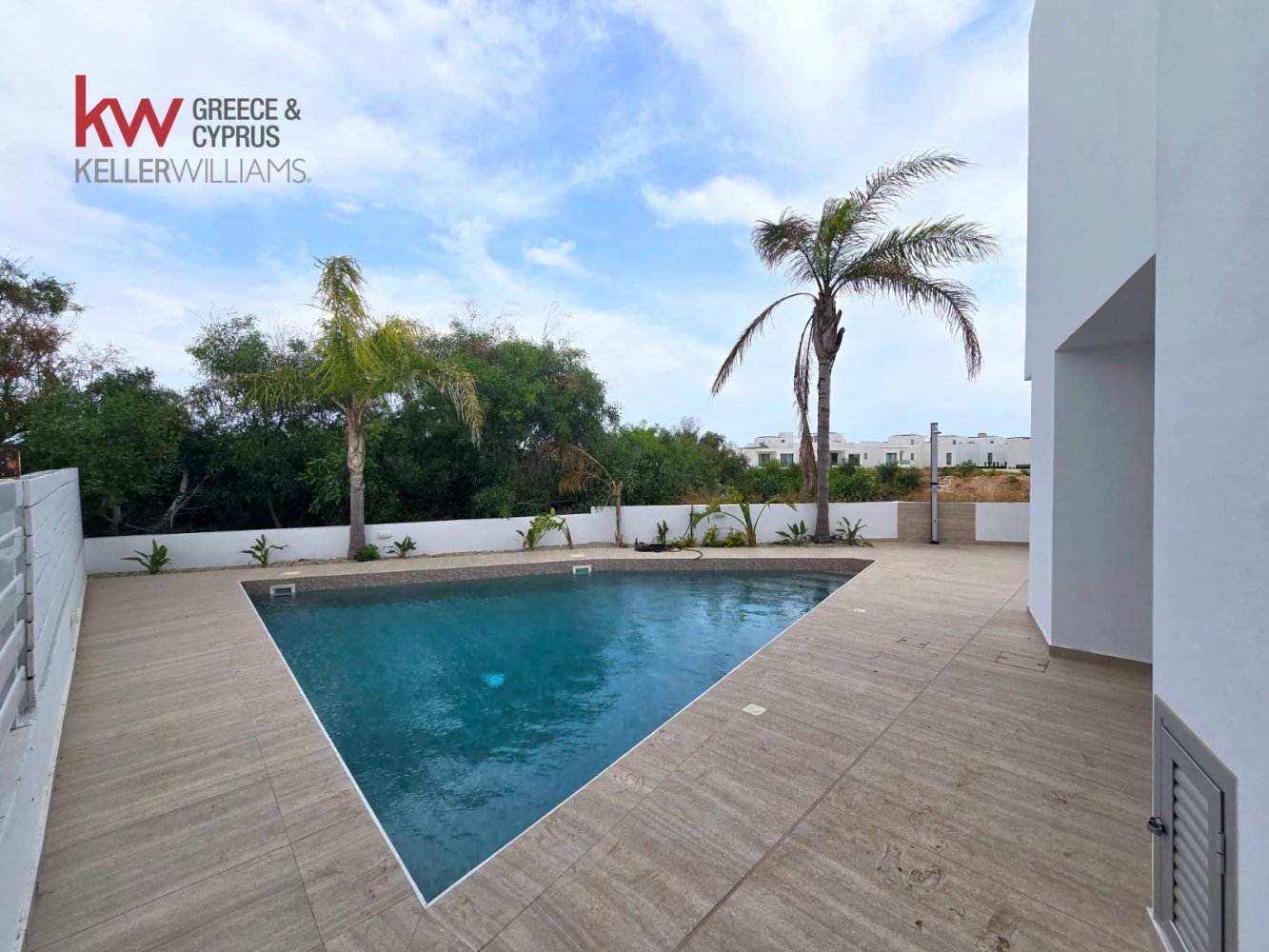 5 bedrooms Villa in Paralimni, Ammochostos, Cyprus No. 40494
