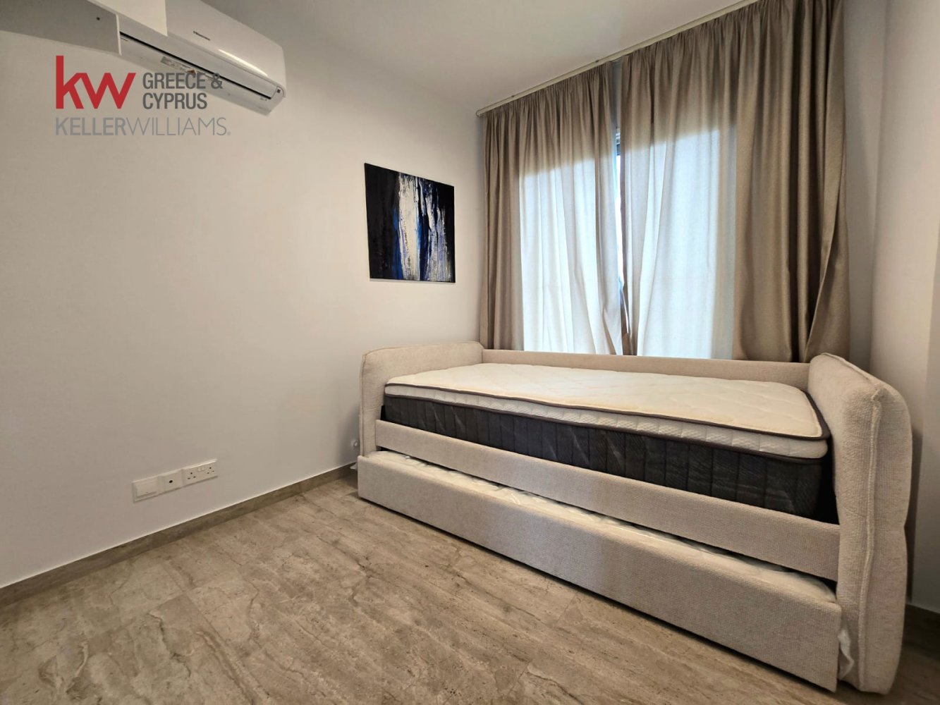 5 bedrooms Villa in Paralimni, Ammochostos, Cyprus No. 40494