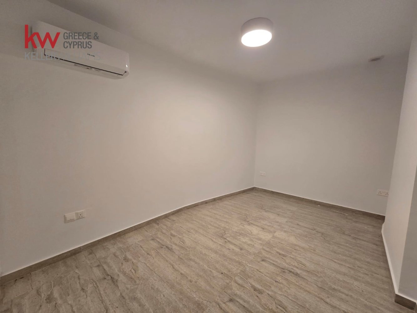 5 bedrooms Villa in Paralimni, Ammochostos, Cyprus No. 40494