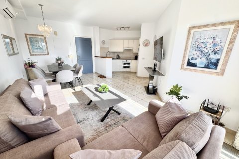 2 chambres Appartement à Kato Paphos, Paphos, Chypre No. 60457