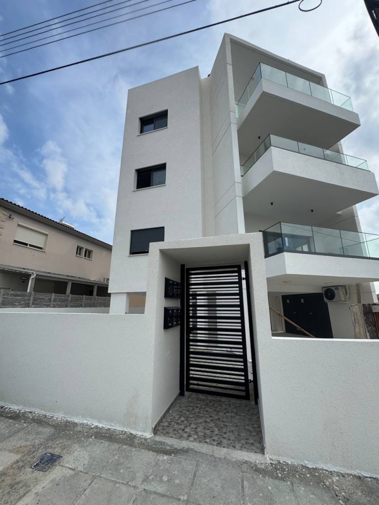 2 bedrooms Apartment in Agios Athanasios, Limassol, Cyprus No. 62528