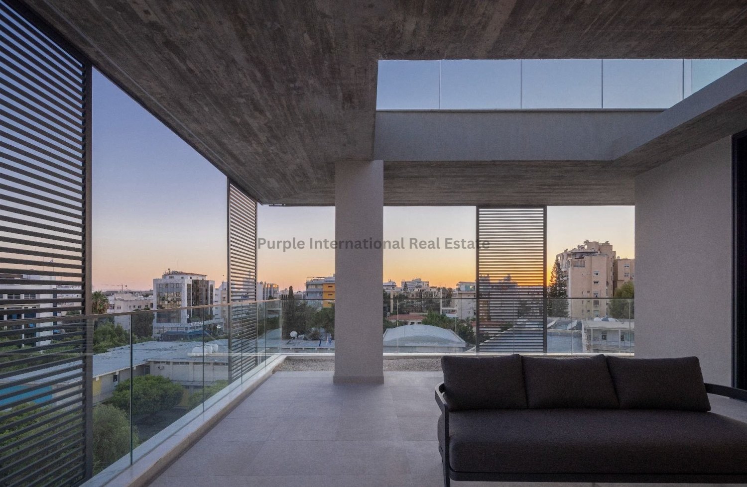 3 bedrooms Apartment in Limassol, Cyprus No. 37405