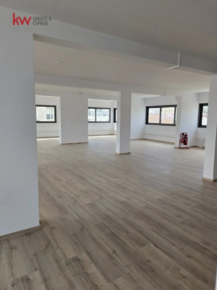 3 rooms Office in Larnaca, Larnaka, Cyprus No. 40496