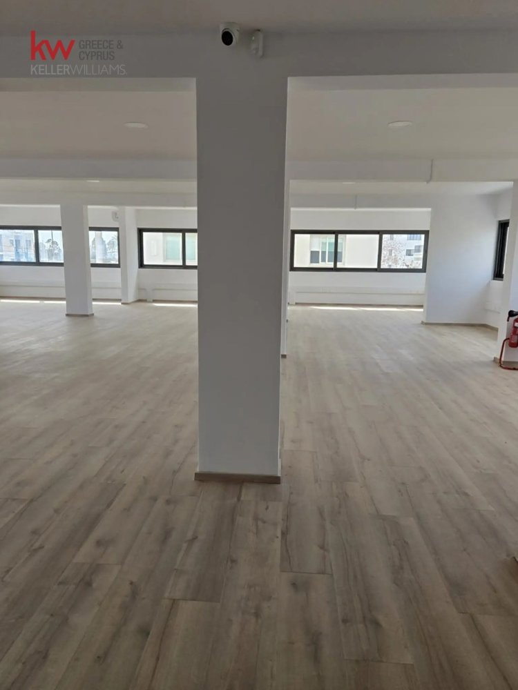 3 rooms Office in Larnaca, Larnaka, Cyprus No. 40496