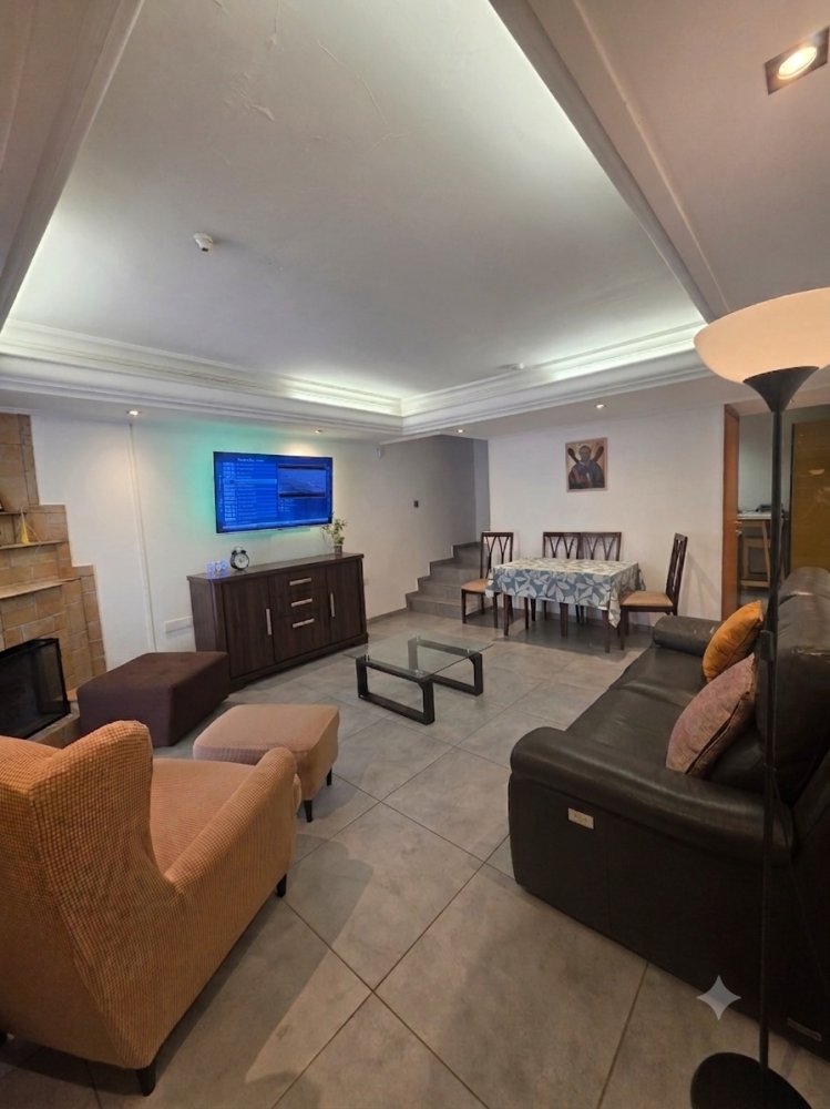 4 bedrooms Townhouse in Kato Polemidia, Limassol, Cyprus No. 61955