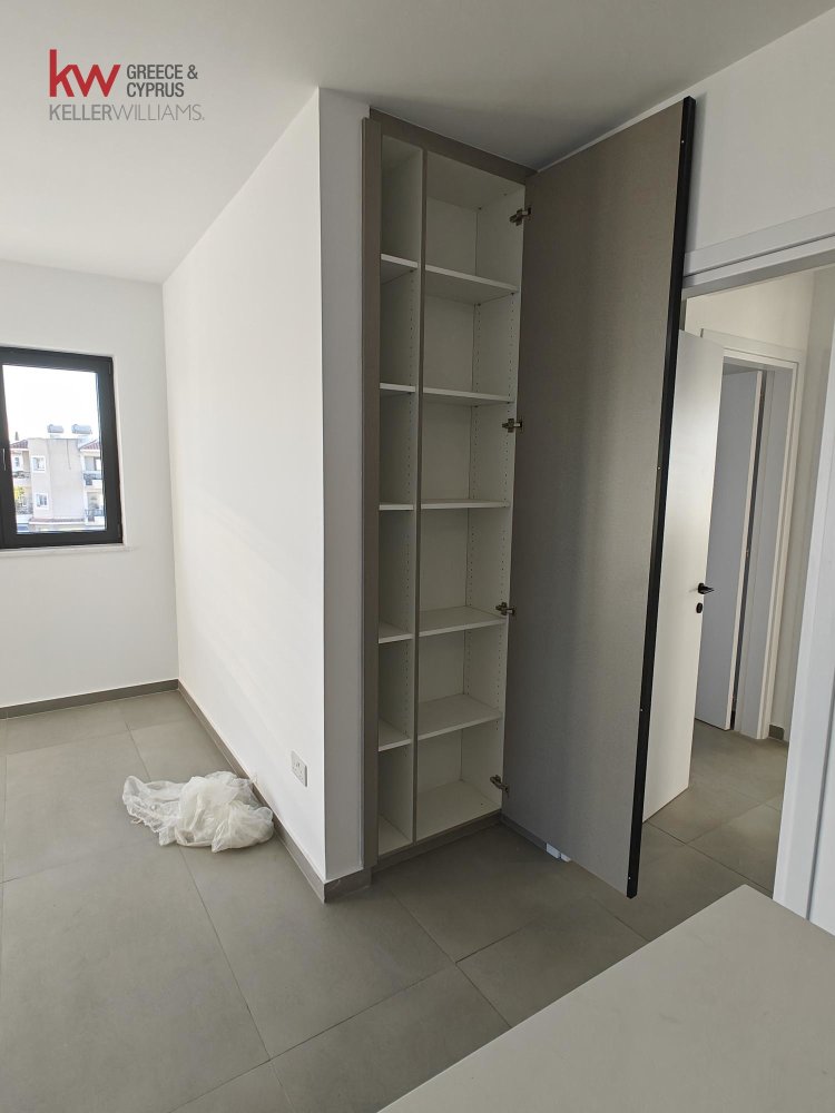 Квартира с 2 спальнями в Ларнака, Кипр № 39676