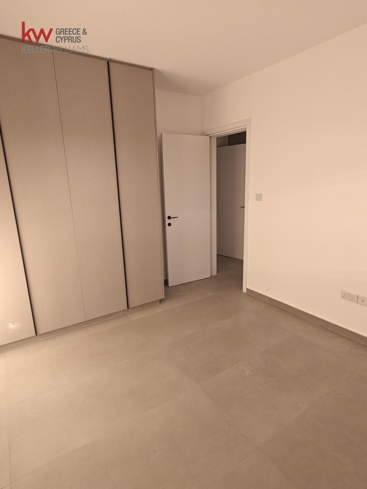 Квартира с 2 спальнями в Ларнака, Кипр № 39676