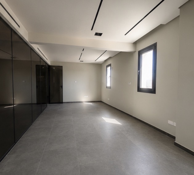 Офис 80м2 в Арадипу, Ларнака, Кипр № 61425
