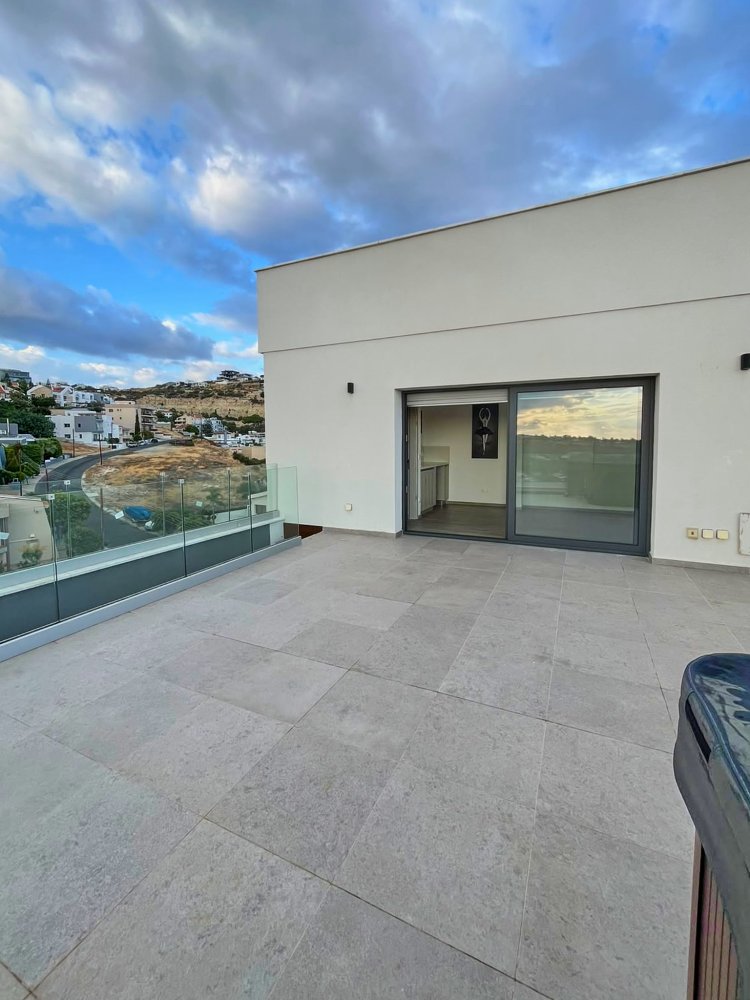 3 bedrooms Penthouse in Limassol, Cyprus No. 62374