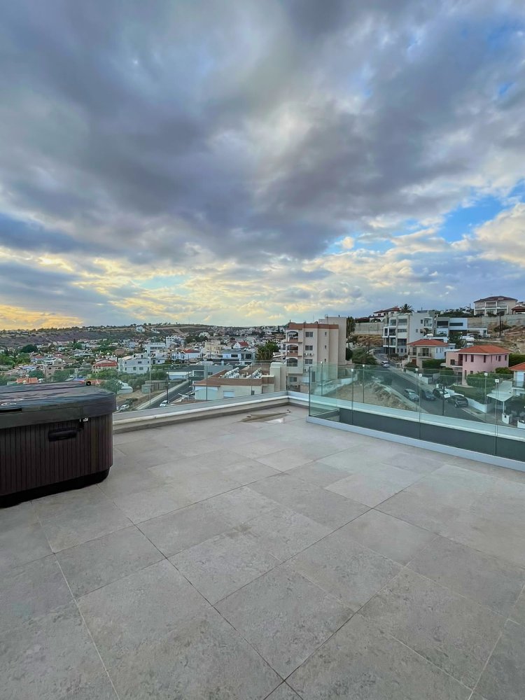 3 bedrooms Penthouse in Limassol, Cyprus No. 62374