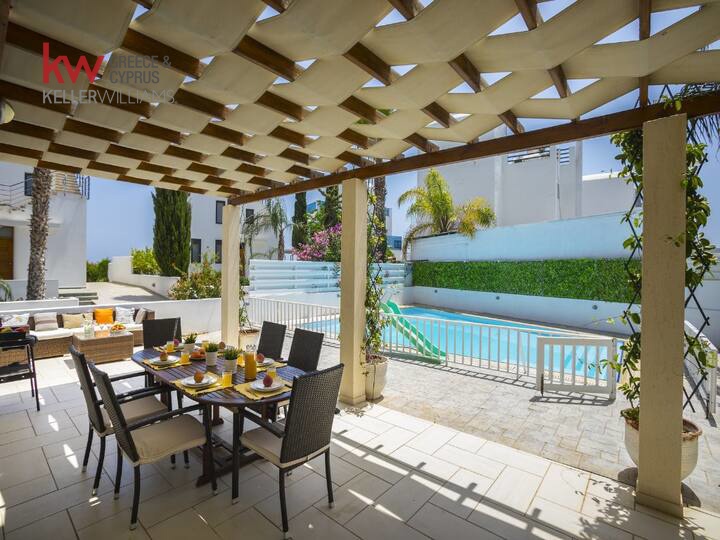 4 chambres Villa à Paralimni, Ammochostos, Chypre No. 51827