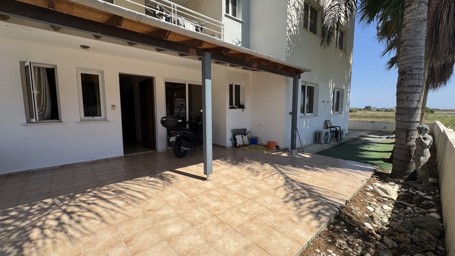 3 bedrooms Apartment in Livadia, Larnaka, Cyprus No. 62393