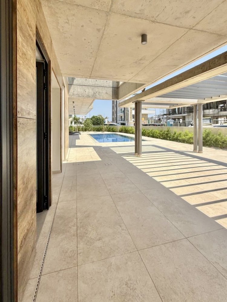 3 bedrooms Penthouse in Germasogeia, Limassol, Cyprus No. 62308