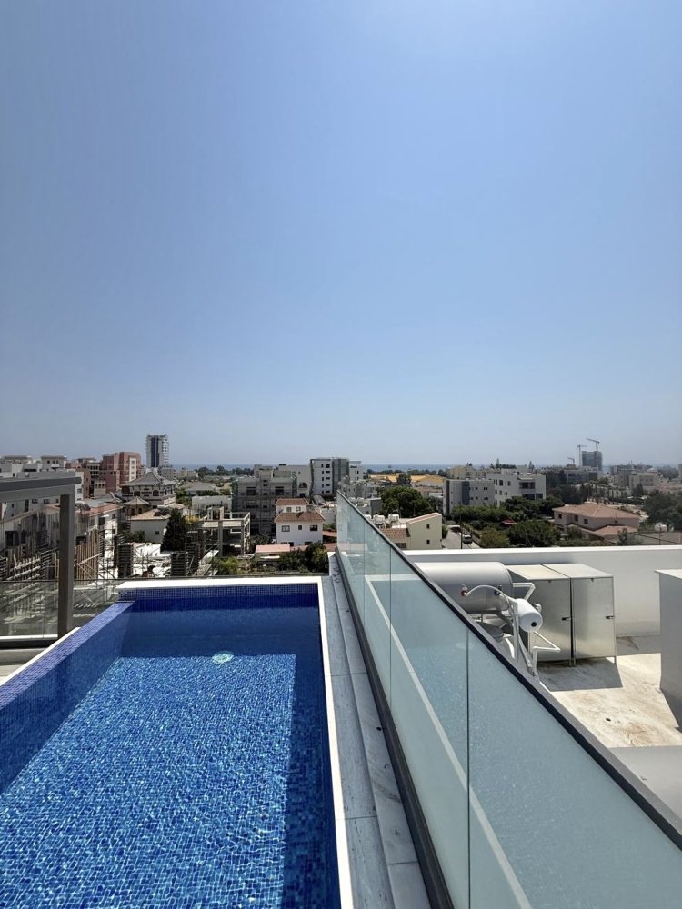 3 bedrooms Penthouse in Germasogeia, Limassol, Cyprus No. 62308