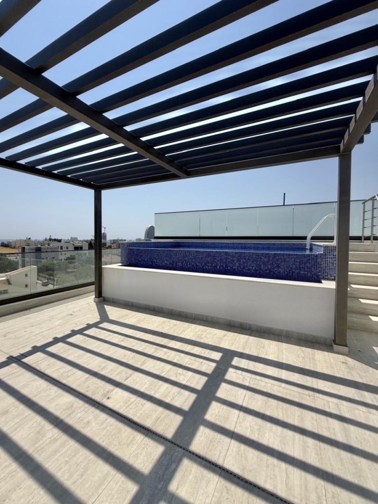 3 bedrooms Penthouse in Germasogeia, Limassol, Cyprus No. 62308