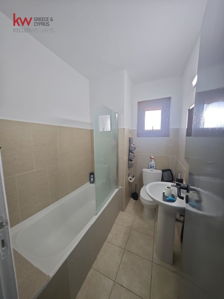2 bedrooms Apartment in Larnaca, Larnaka, Cyprus No. 39836