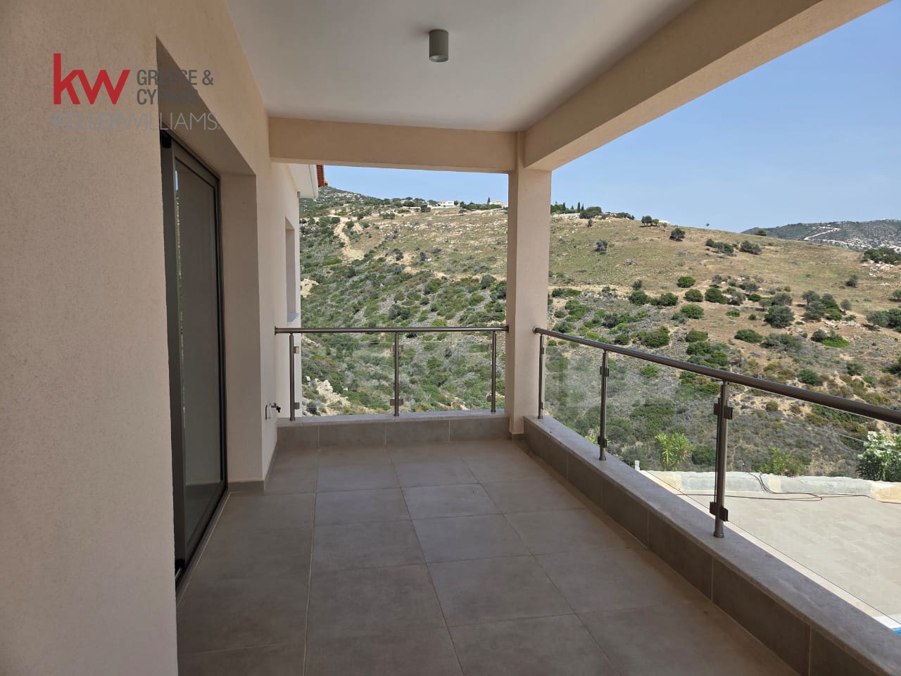 4 bedrooms Villa in Akoursos, Paphos, Cyprus No. 61195