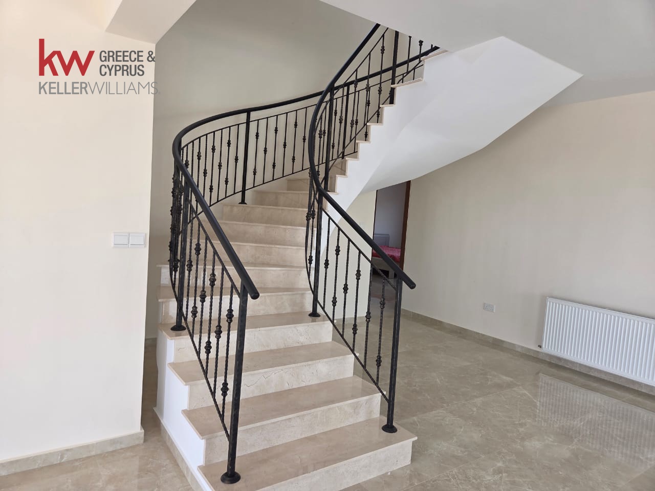 4 bedrooms Villa in Akoursos, Paphos, Cyprus No. 61195