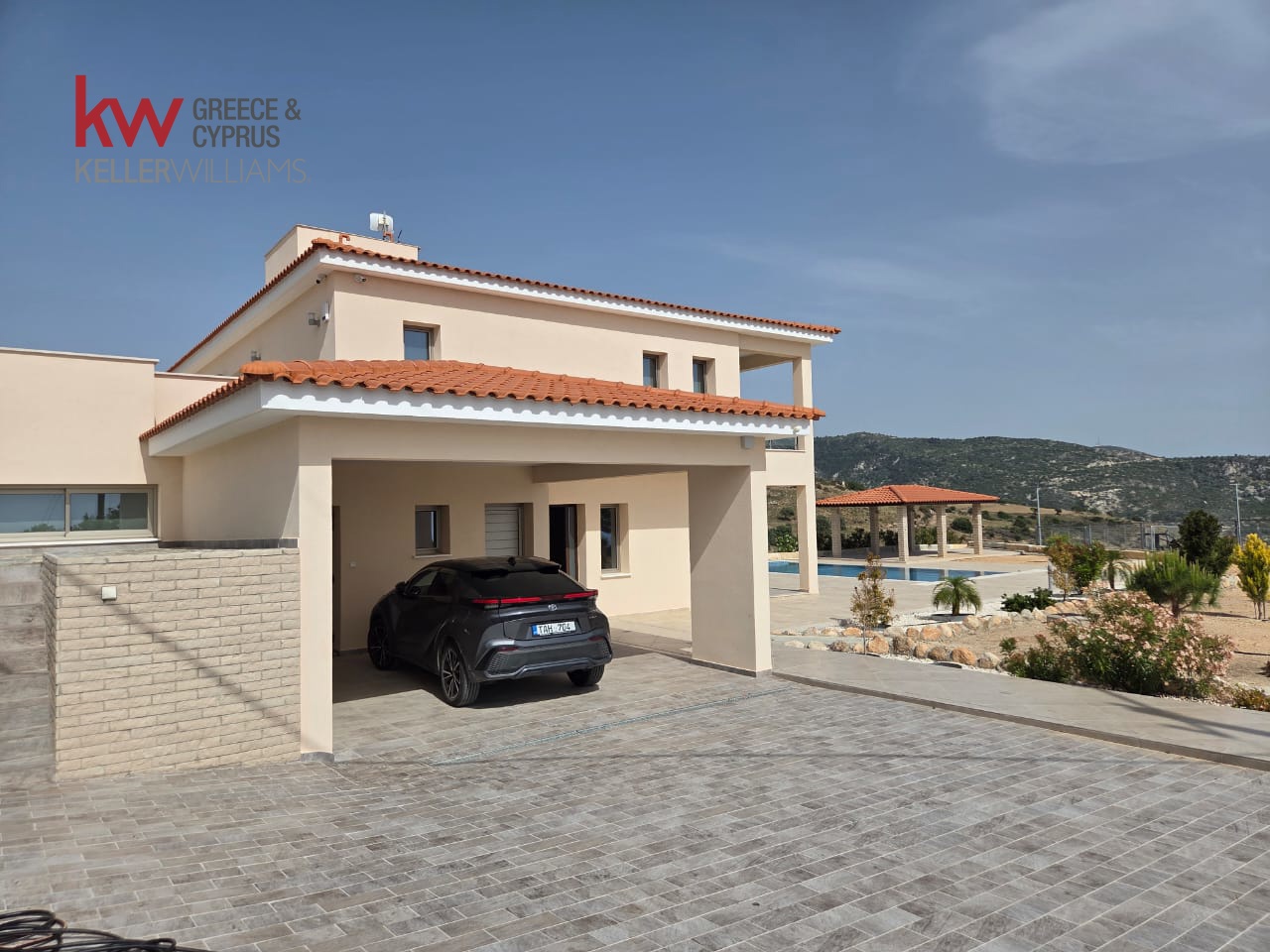 4 bedrooms Villa in Akoursos, Paphos, Cyprus No. 61195