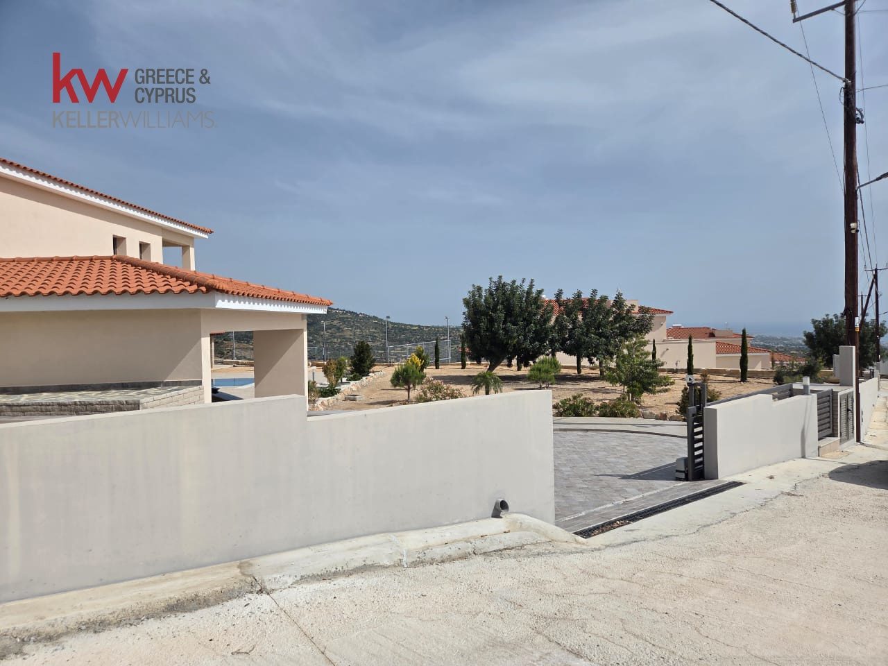4 bedrooms Villa in Akoursos, Paphos, Cyprus No. 61195