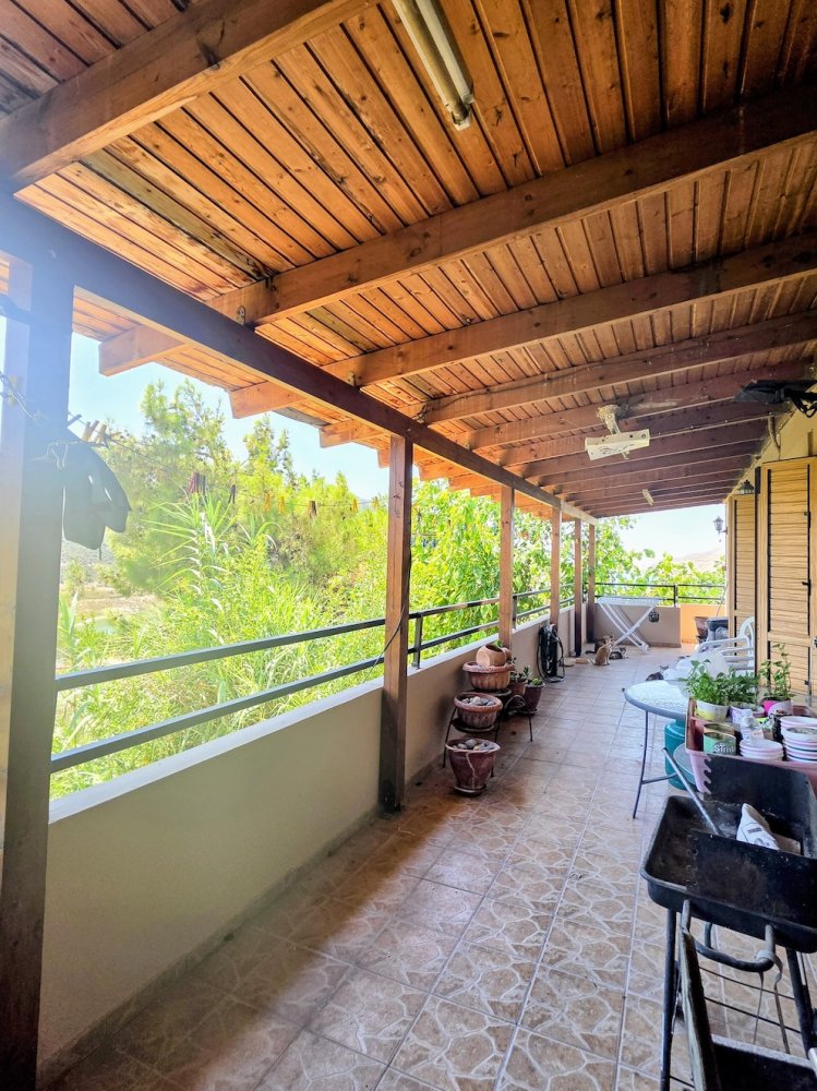 4 bedrooms Villa in Alassa, Limassol, Cyprus No. 61120