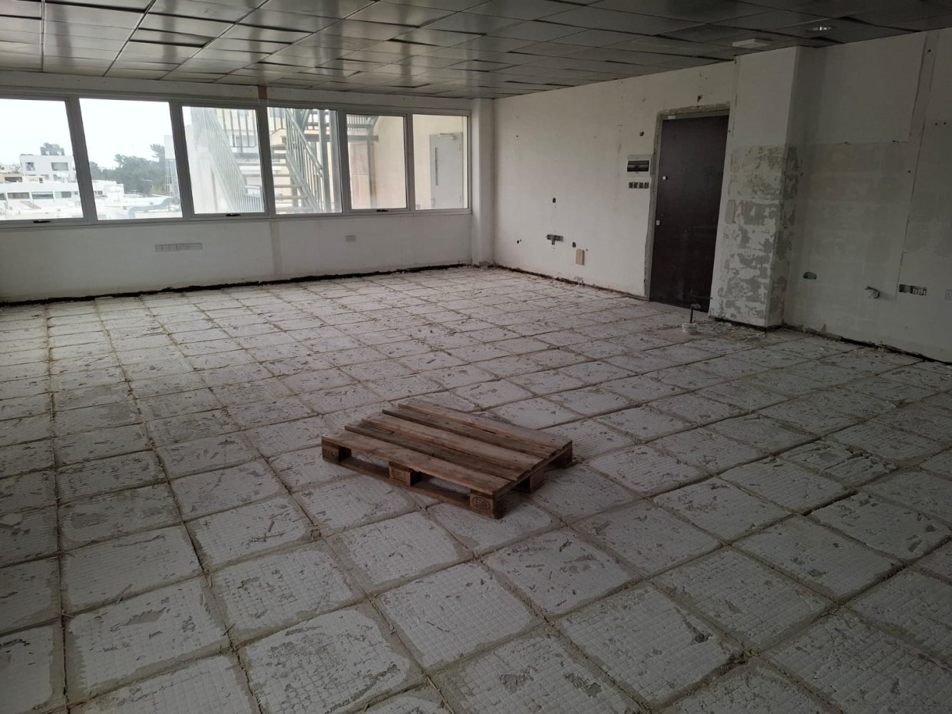 85m2 Office in Paphos, Cyprus No. 61344