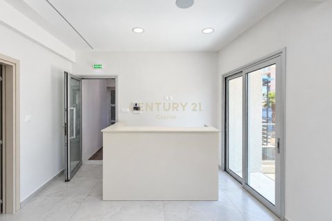 106m2 Oficina en Mesa Geitonia, Limassol, Chipre No. 58887