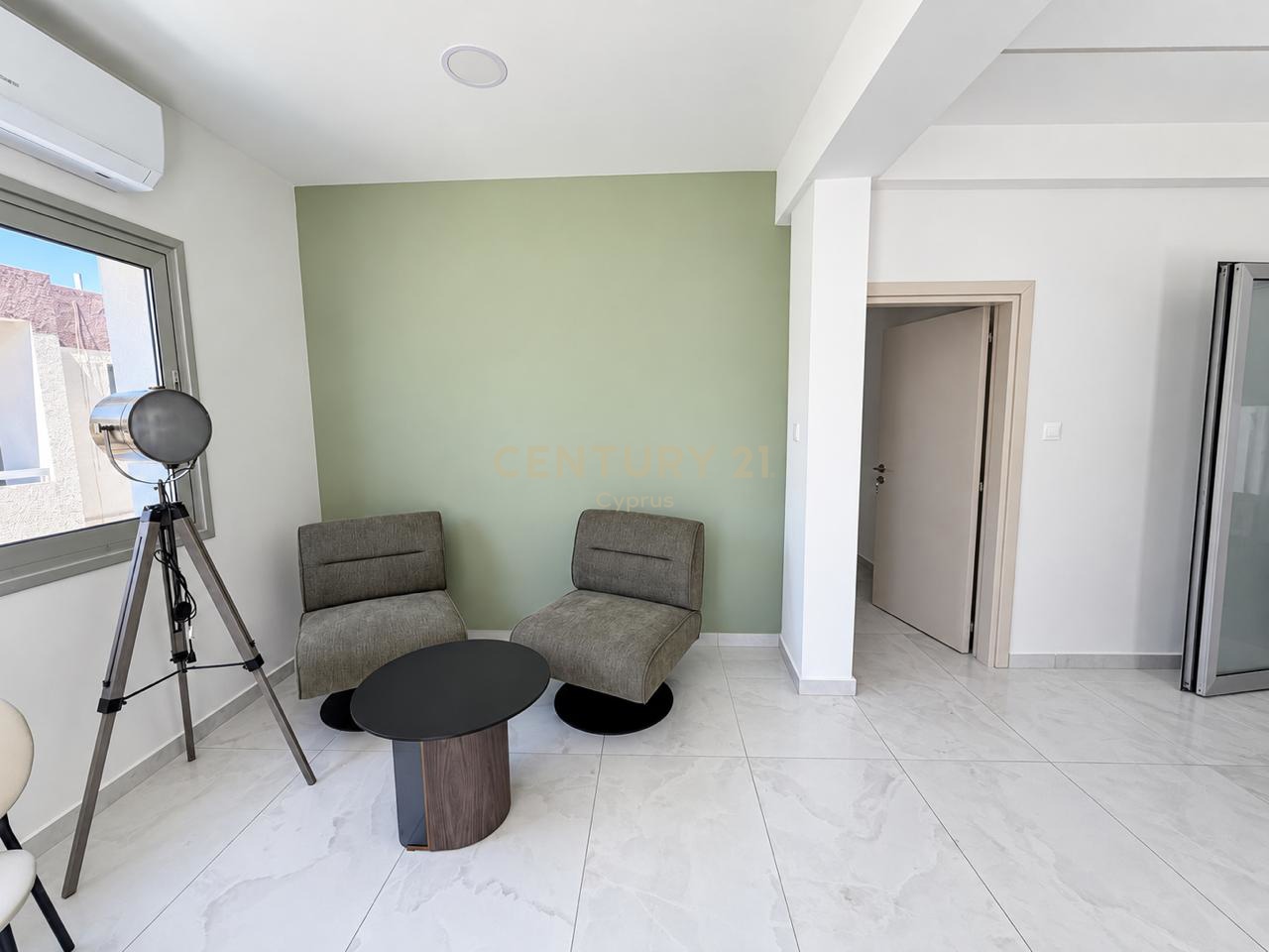 106m2 Oficina en Mesa Geitonia, Limassol, Chipre No. 58887