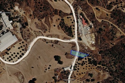1004m2 Terrain à Agia Varvara, Nicosia, Chypre No. 61545