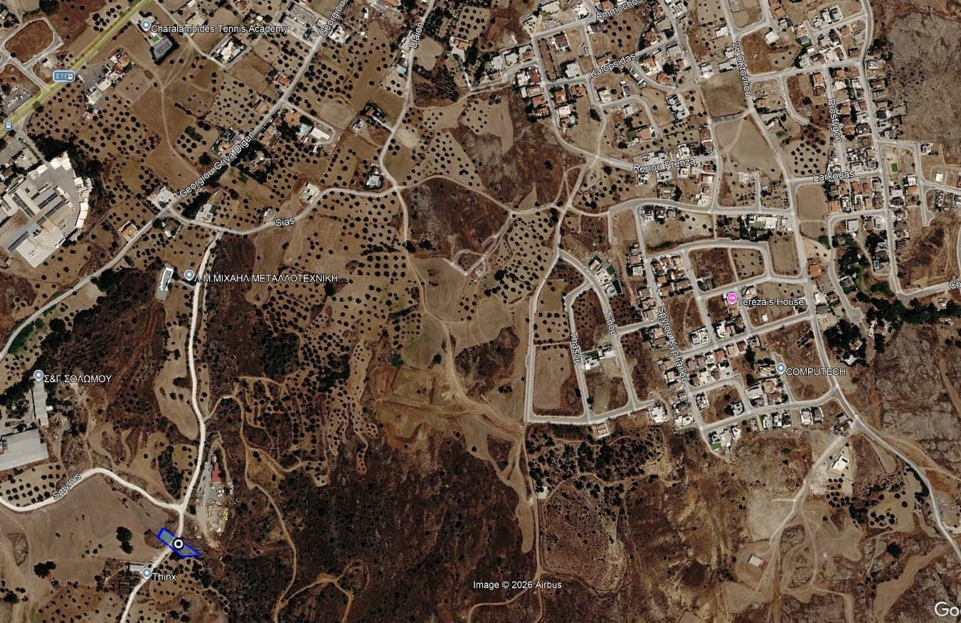 1004m2 Terrain à Agia Varvara, Nicosia, Chypre No. 61545