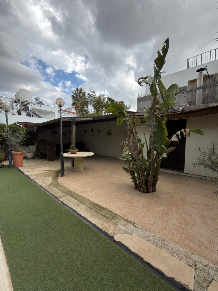 4 dormitorios Villa en Ayios Dhometios, Nicosia, Chipre No. 61443