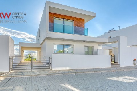 Вилла с 3 спальнями в Айя Напа, Аммохостос, Кипр № 40491