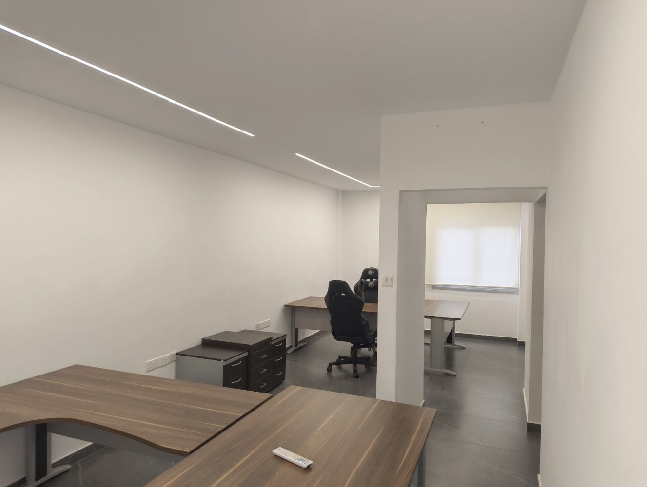 Офис с 5 комнатами в Ларнака, Кипр № 61372
