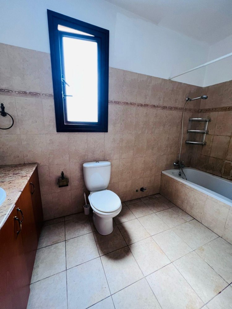 4 bedrooms Villa in Oroklini, Larnaka, Cyprus No. 62045