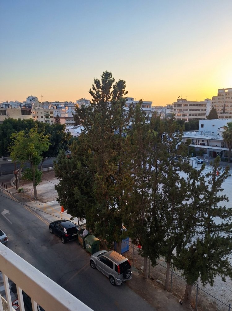 2 bedrooms Apartment in Nicosia, Cyprus No. 61618