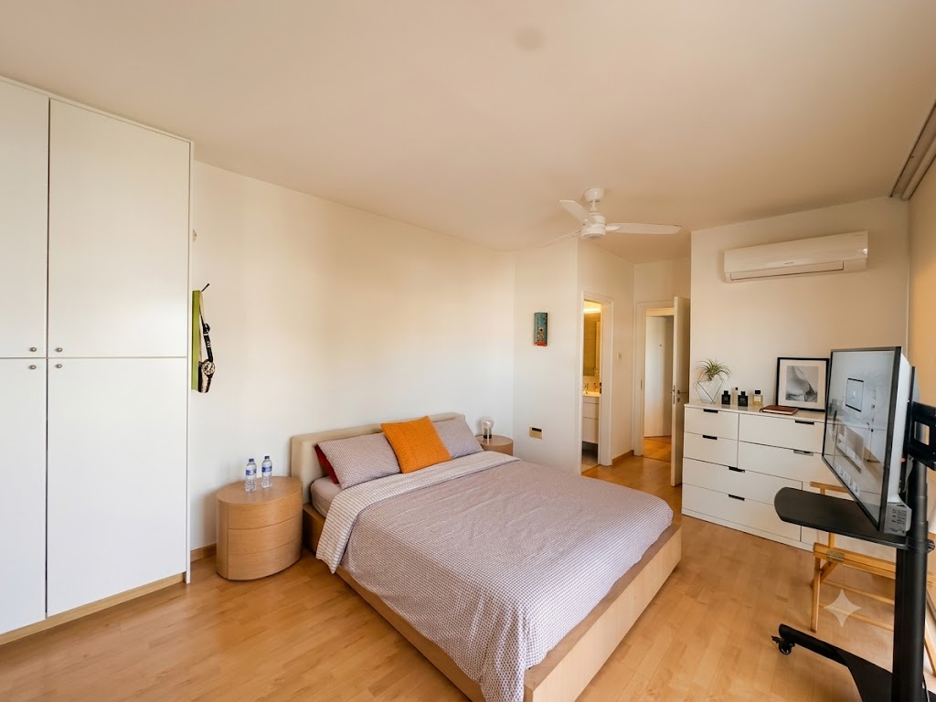 3 bedrooms Apartment in Nicosia, Cyprus No. 61656