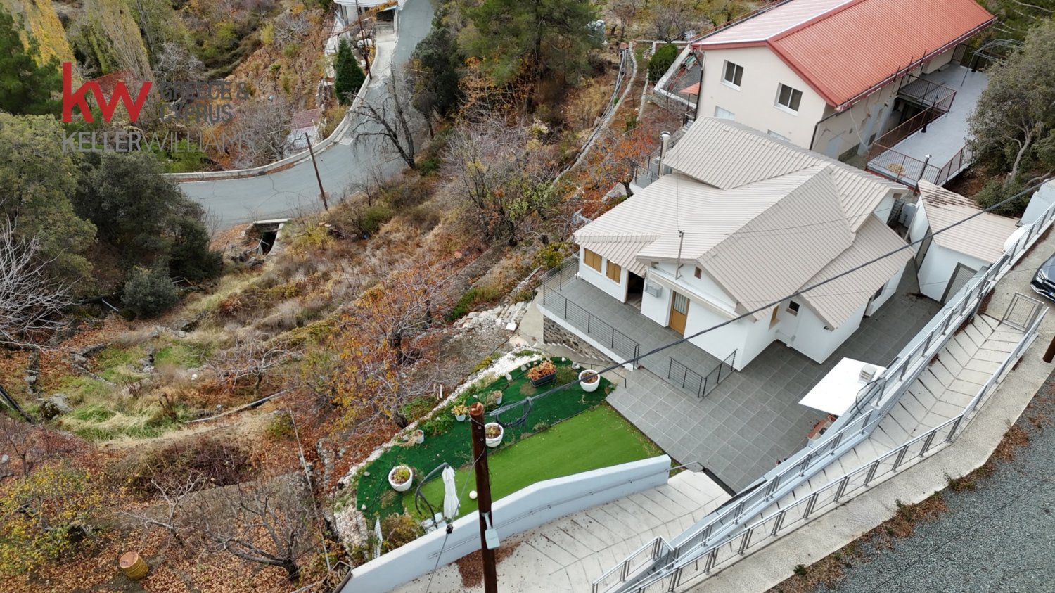 3 bedrooms Villa in Pano Platres, Limassol, Cyprus No. 39935