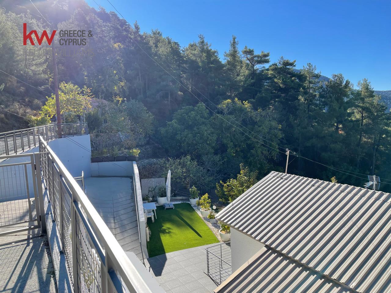 3 bedrooms Villa in Pano Platres, Limassol, Cyprus No. 39935
