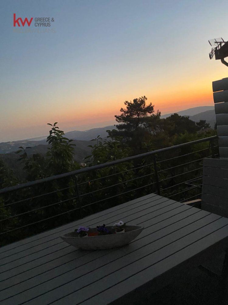 3 bedrooms Villa in Pano Platres, Limassol, Cyprus No. 39935