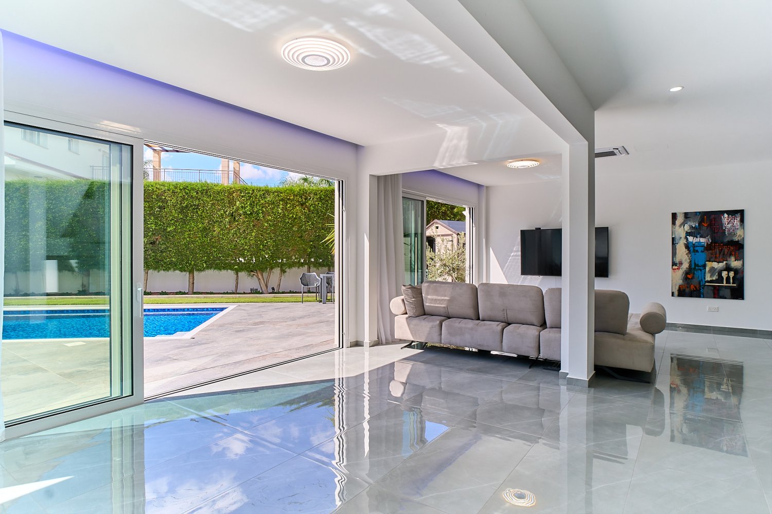 5 bedrooms Villa in Agios Tychonas, Limassol, Cyprus No. 62483