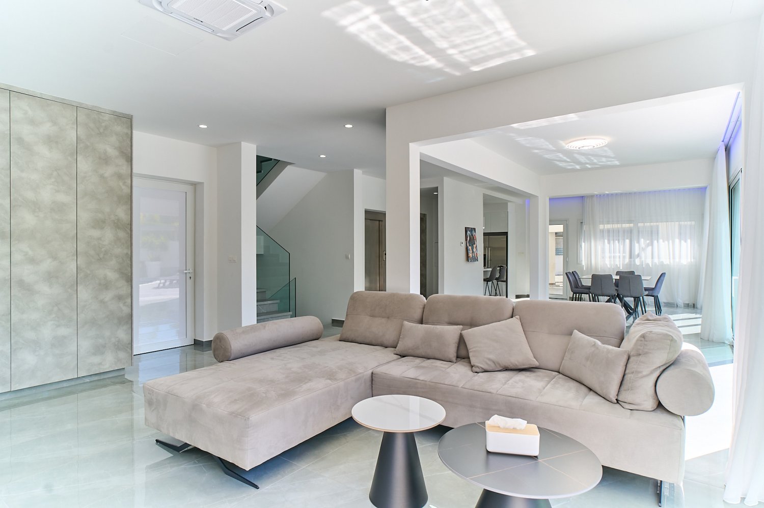 5 bedrooms Villa in Agios Tychonas, Limassol, Cyprus No. 62483