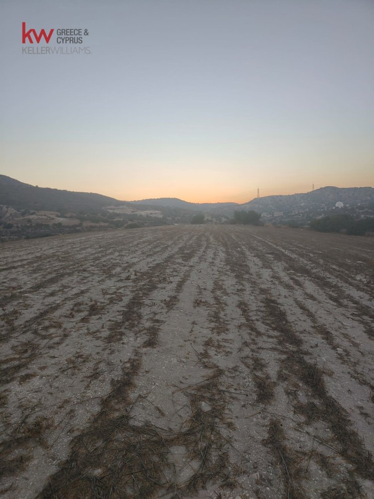3345m2 Terreno en Vavla, Larnaka, Chipre No. 56775