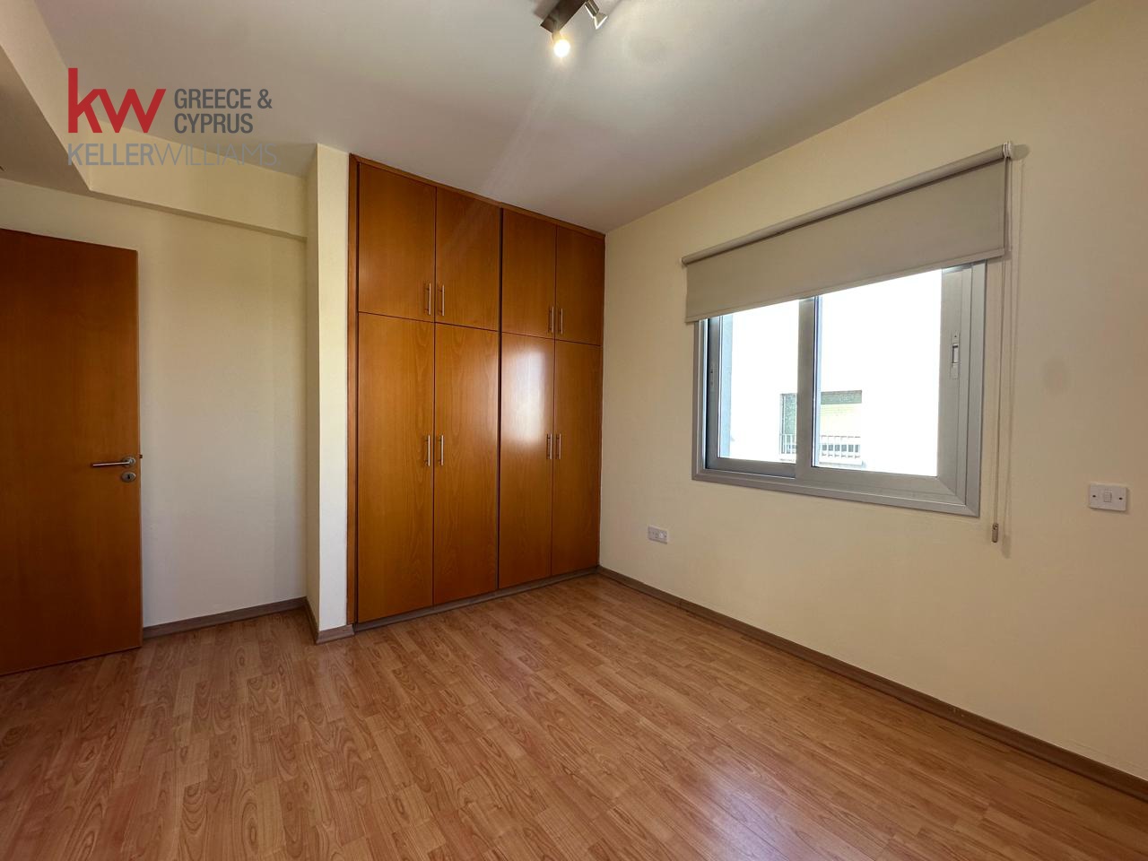 Квартира с 3 спальнями в Строволос, Никосия, Кипр № 51253
