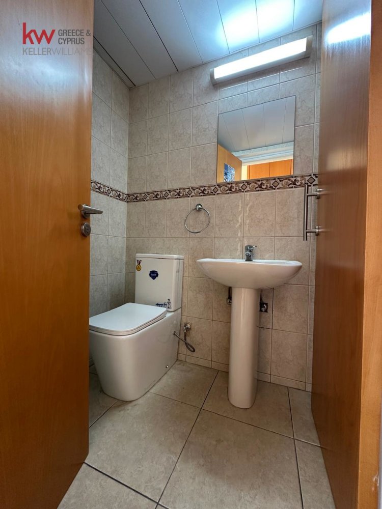 Квартира с 3 спальнями в Строволос, Никосия, Кипр № 51253
