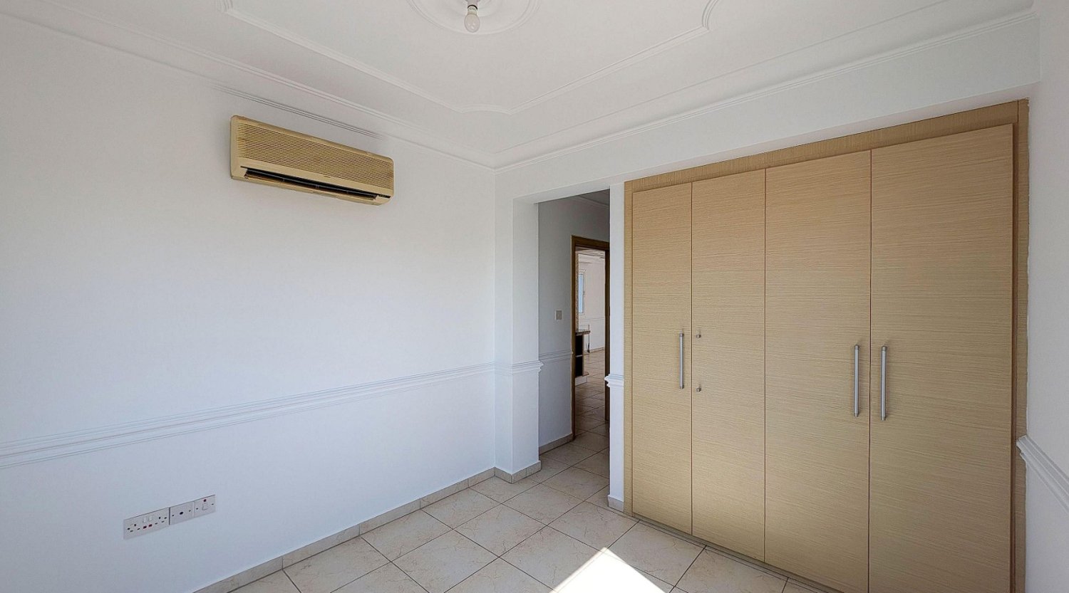 2 bedrooms Apartment in Larnaca, Larnaka, Cyprus No. 62577