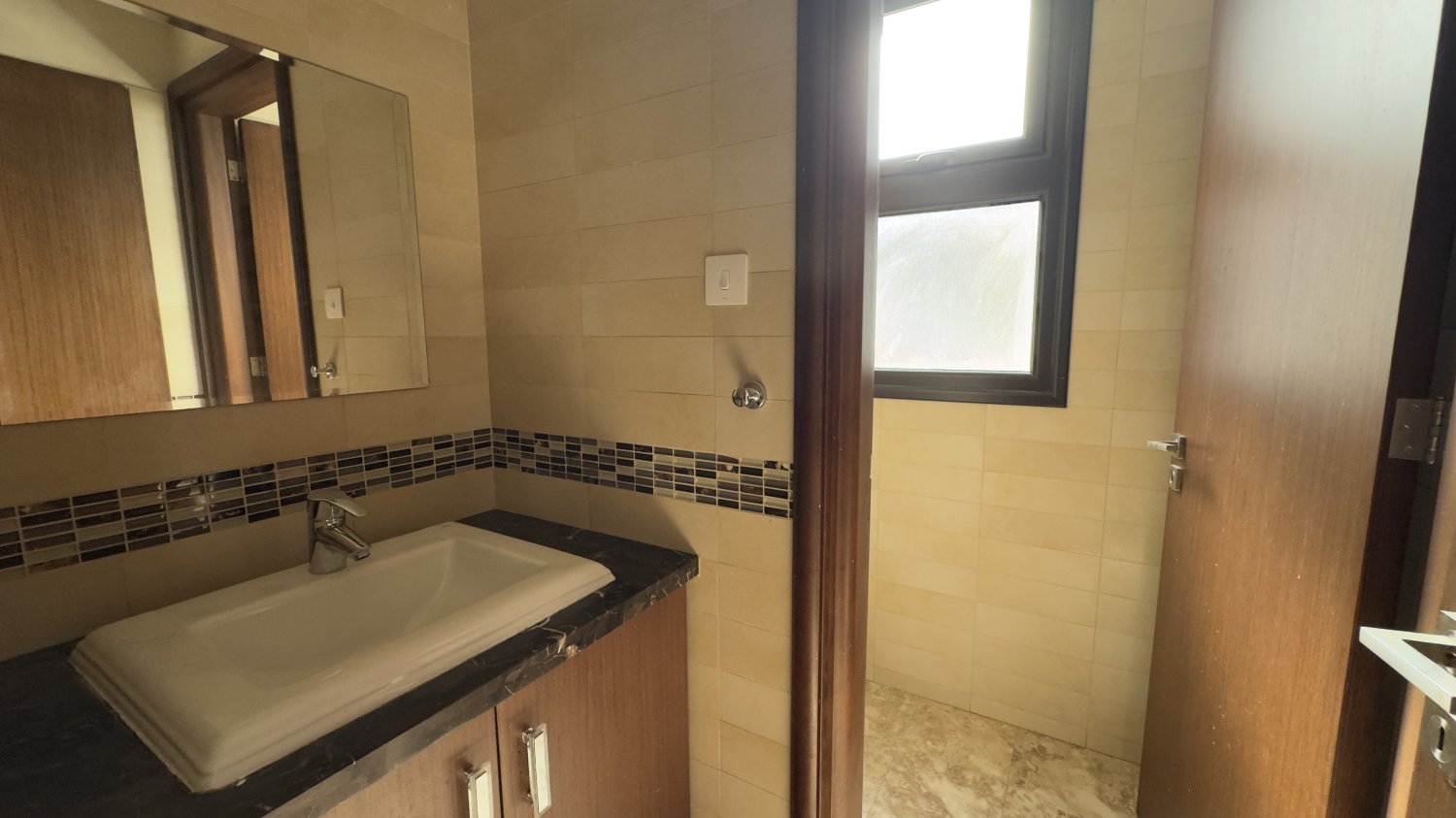 4 bedrooms Villa in Larnaca, Larnaka, Cyprus No. 62388