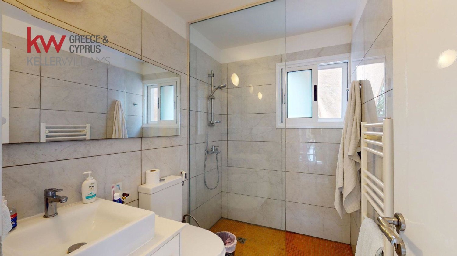 6 chambres Villa à Tala, Paphos, Chypre No. 61007