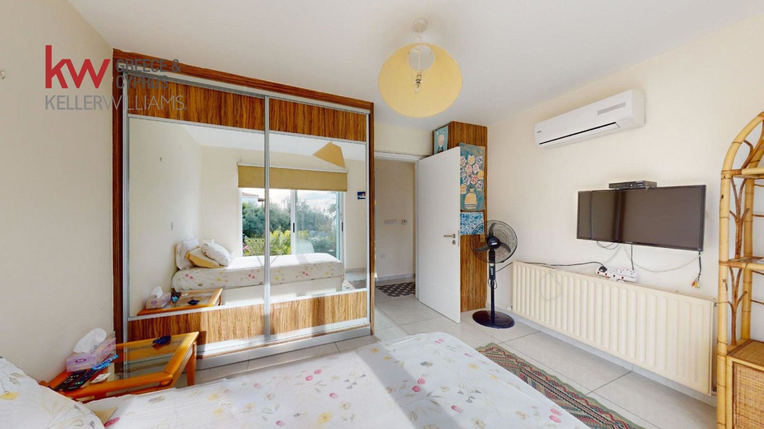 6 chambres Villa à Tala, Paphos, Chypre No. 61007